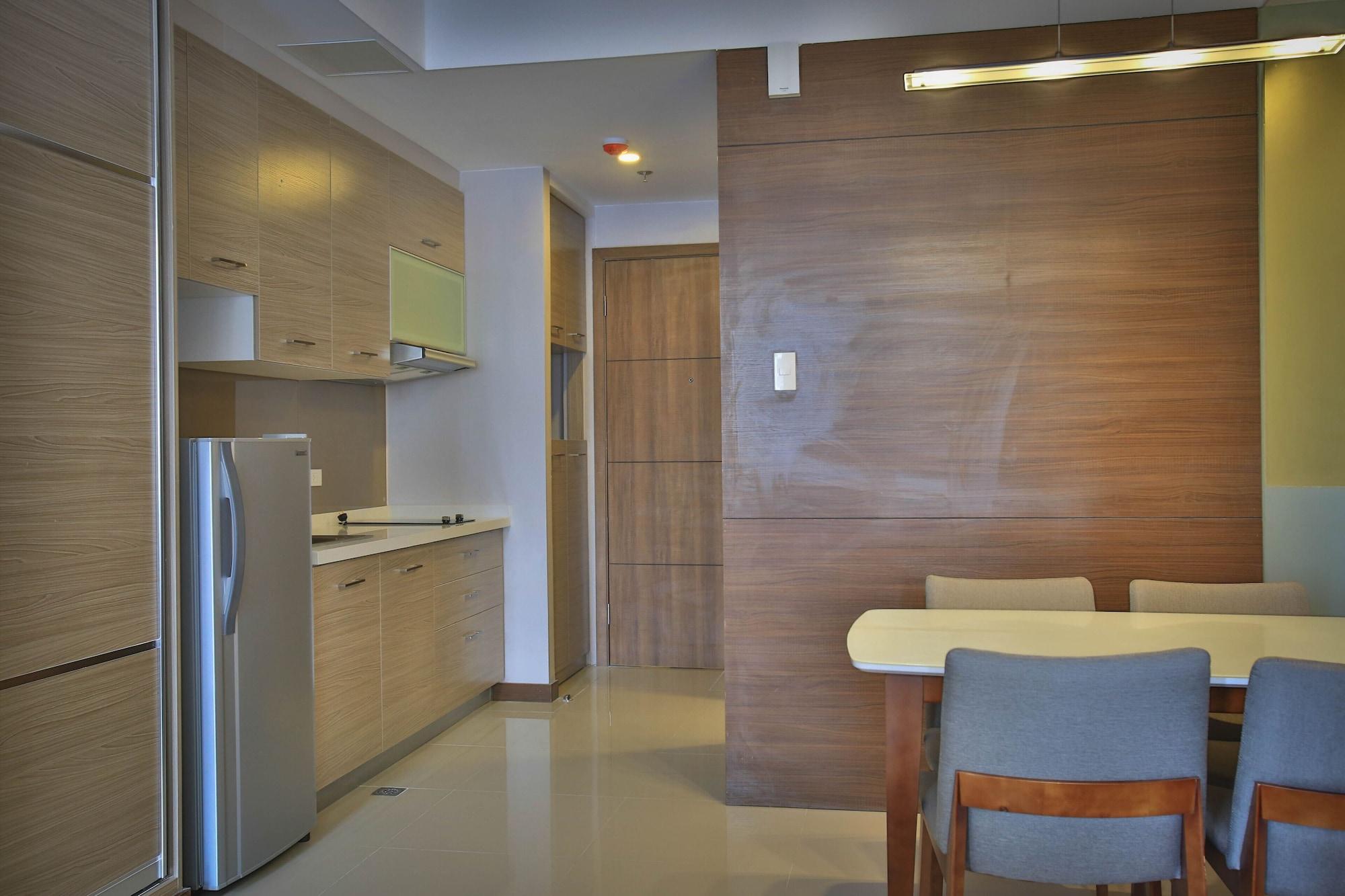 Valero Grand Suites By Swiss-Belhotel Makati City Exterior foto
