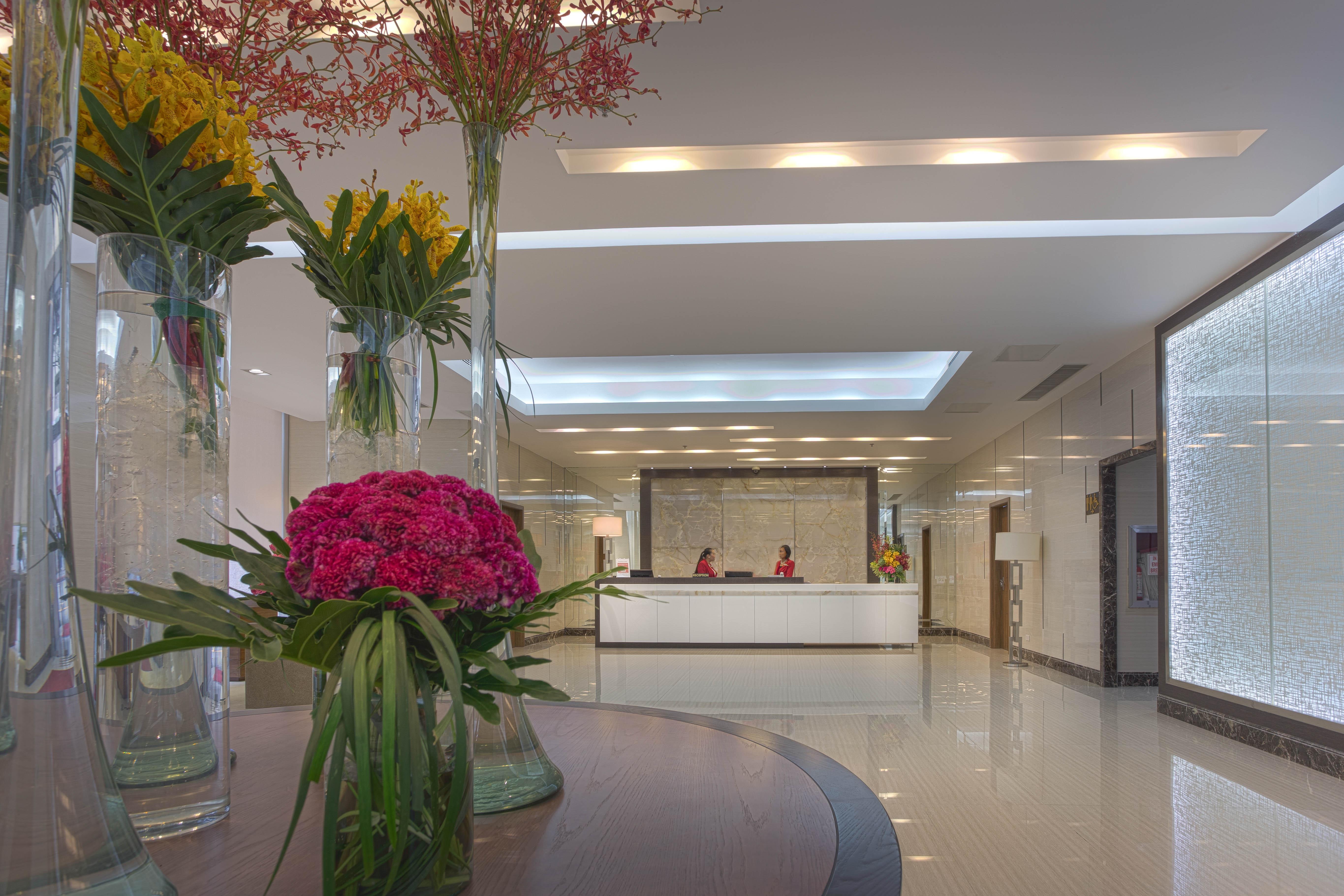Valero Grand Suites By Swiss-Belhotel Makati City Exterior foto